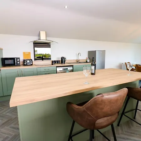 Silverbirch - 3 Bedrooms - Sleeps 6 Holiday home *