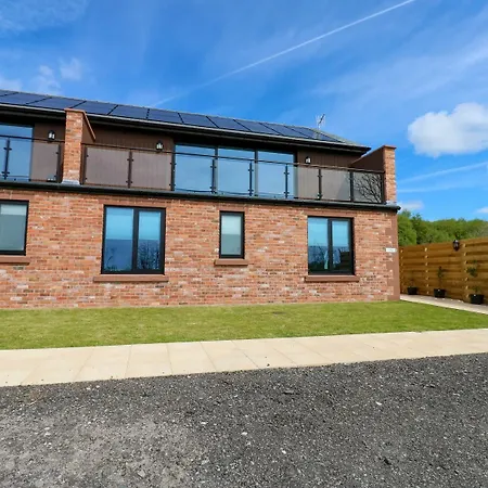 Silverbirch - 3 Bedrooms - Sleeps 6 Holiday home