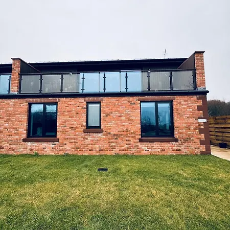 Silverbirch - 3 Bedrooms *