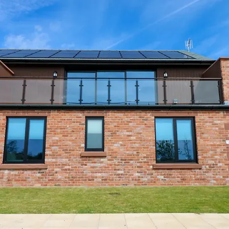 Silverbirch - 3 Bedrooms - Sleeps 6 * Frizington