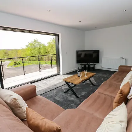 Silverbirch - 3 Bedrooms - Sleeps 6 Holiday home