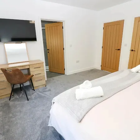 Silverbirch - 3 Bedrooms - Sleeps 6 Holiday home