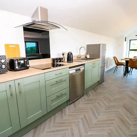 Silverbirch - 3 Bedrooms - Sleeps 6 Frizington