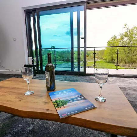 Silverbirch - 3 Bedrooms - Sleeps 6 *