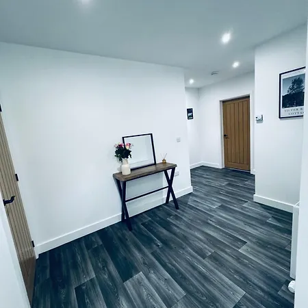 Silverbirch - 3 Bedrooms - Sleeps 6 *